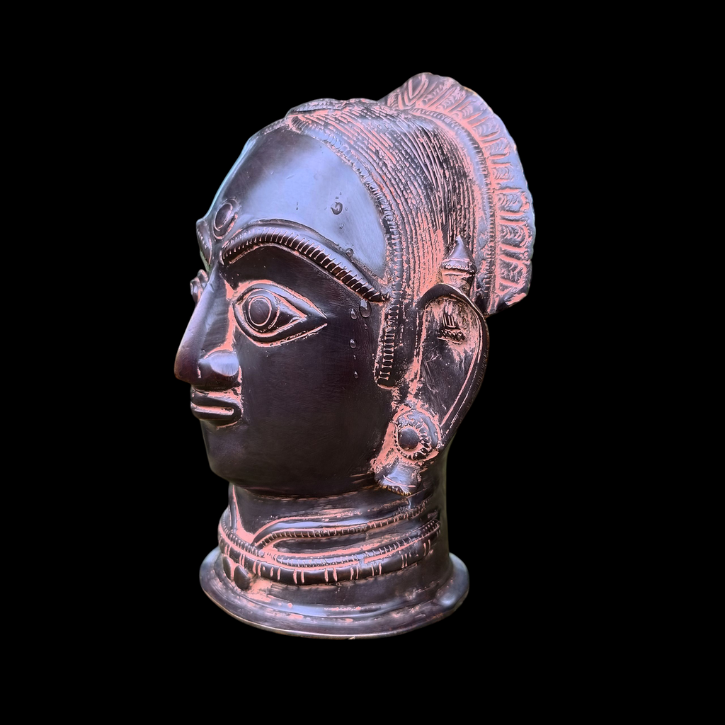 Brass Bust of Gauri | Parvati - Goddess of Peace, Protection & Good Fortune . H 18 cm x W 15 cm x D 13 cm