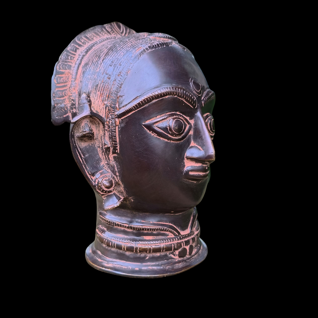 Brass Bust of Gauri | Parvati - Goddess of Peace, Protection & Good Fortune . H 18 cm x W 15 cm x D 13 cm