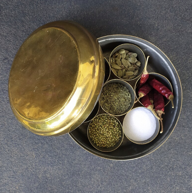 Vintage Round Brass Condiment | Spice Box With 7 Containers, Diameter 20 cm x Ht 12 cm