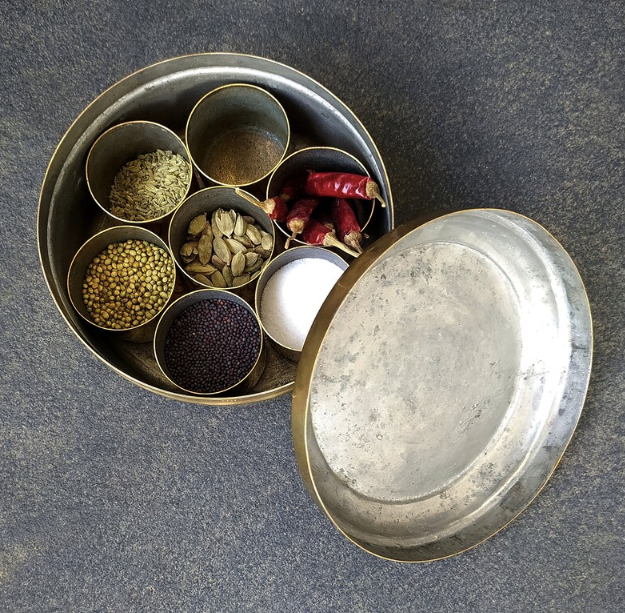 Vintage Round Brass Condiment | Spice Box With 7 Containers, Diameter 20 cm x Ht 12 cm