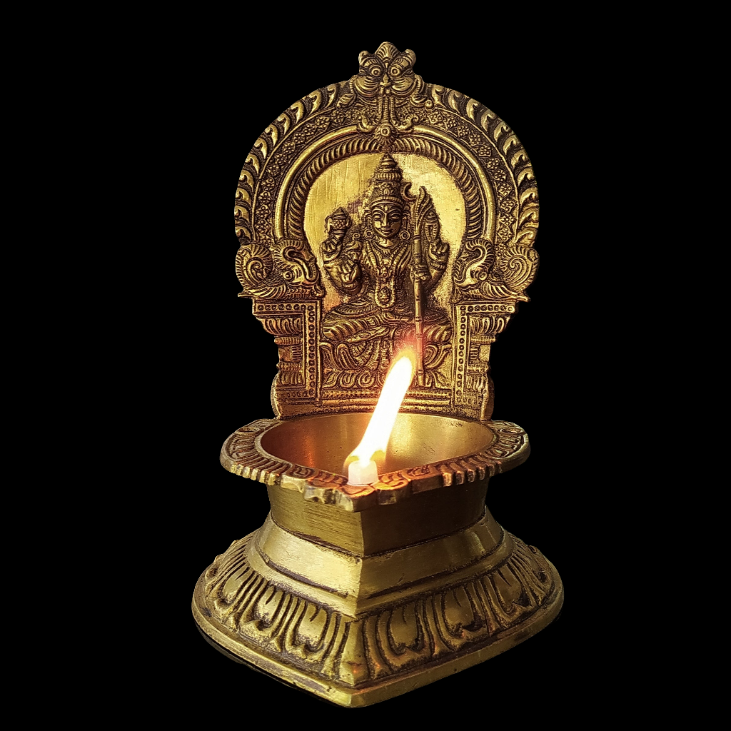 Divine Lakshmi Vilakku - Traditional Brass Oil Lamp From South India. Ht 21 cm x W 13.5 cm x L 15.5 cm