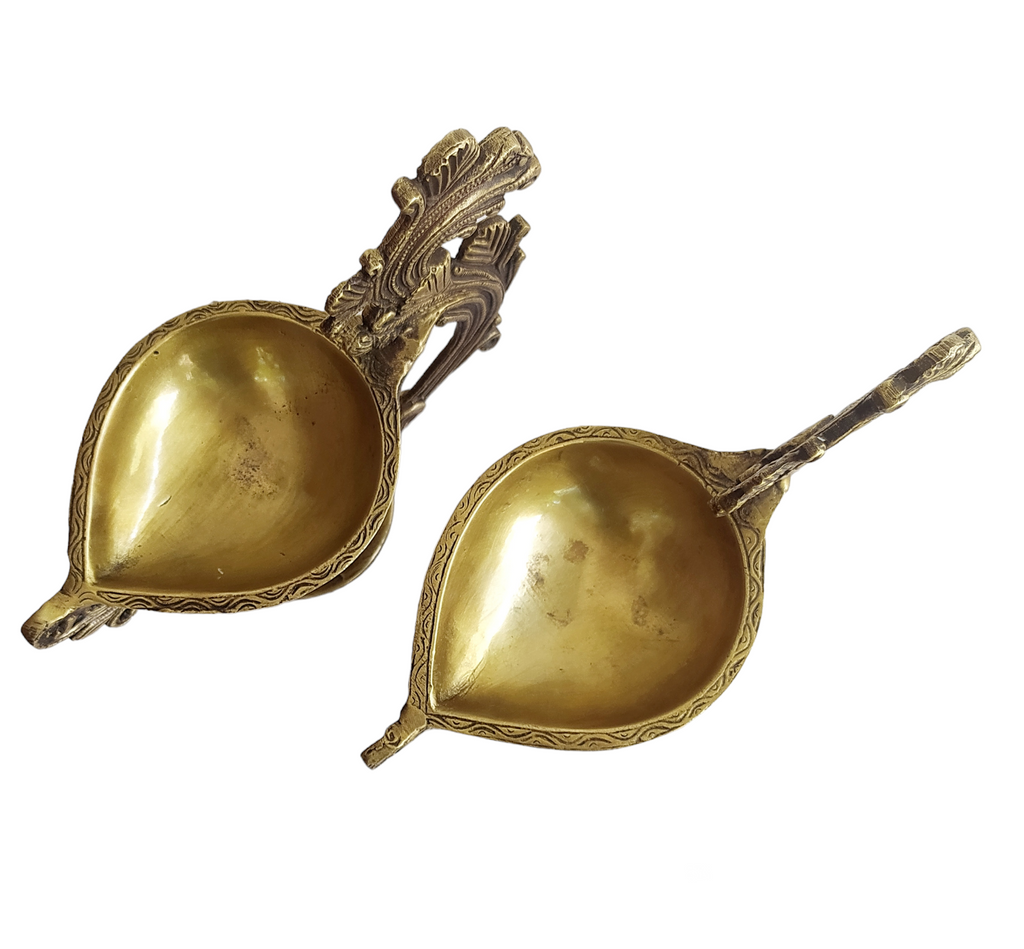 Ornate Pair of Brass Oil Vilakkus | Diyas. Length 21 cm x Height 18 cm x Width 10 cm