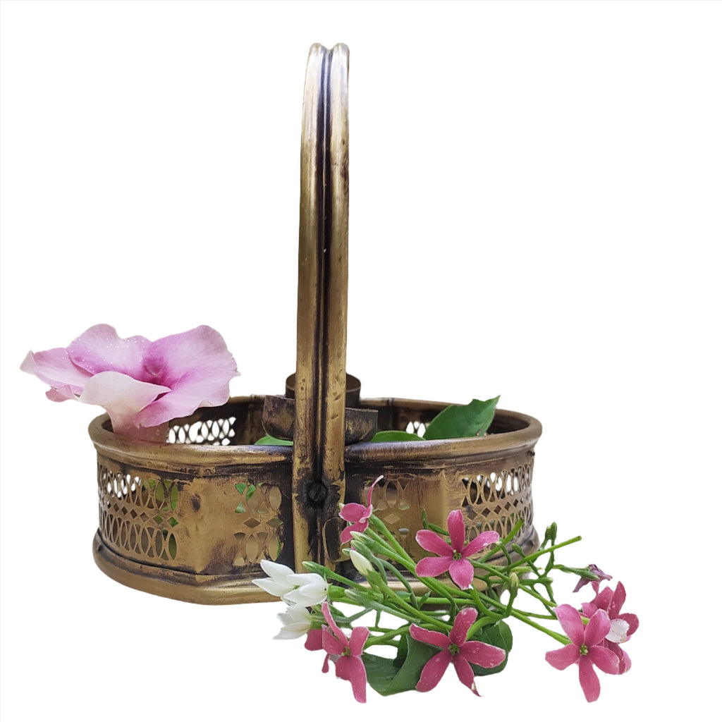 Poola Sajja - Vintage Brass Flower Basket - L 23 cm x W 21 cm x Ht 23 cm