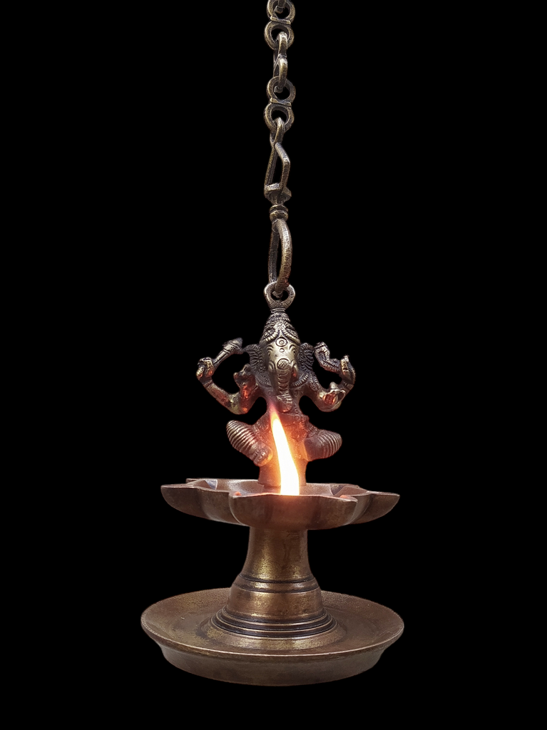 Divine Ganesha Vilakku - Vintage Brass Oil Lamp From South India. Length 76 cm x Diameter 13 cm