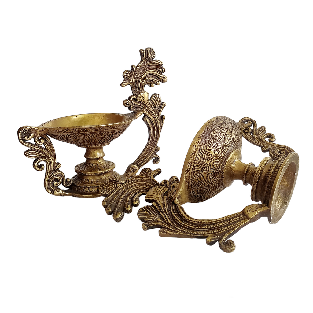 Ornate Pair of Brass Oil Vilakkus | Diyas. Length 21 cm x Height 18 cm x Width 10 cm