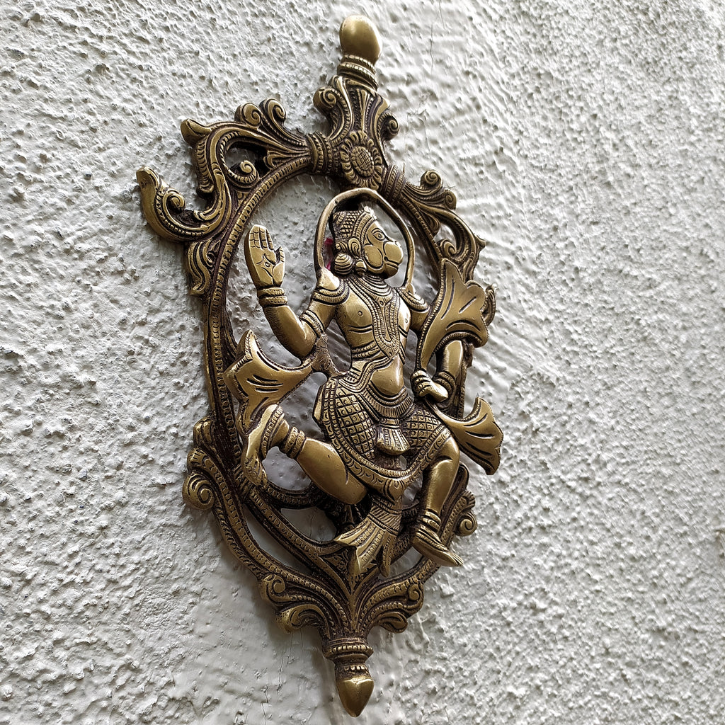 Majestic Handcrafted Brass Plaque of Hindu Diety Hanuman. Height 34 cm x Width 21 cm