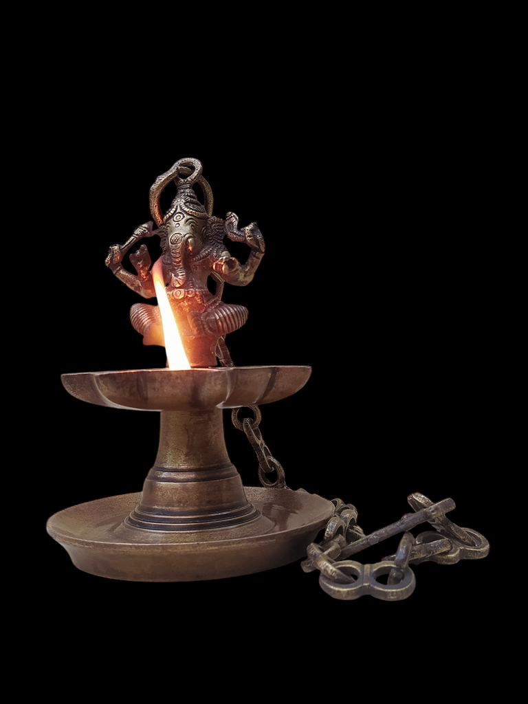 Divine Ganesha Vilakku - Vintage Brass Oil Lamp From South India. Length 76 cm x Diameter 13 cm