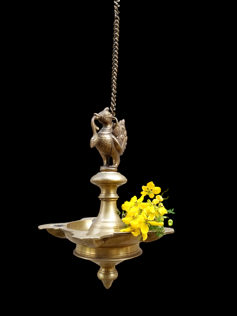 Majestic Brass Oil & Wick Lamp With The Mythical Hamsa - Length 76 cm