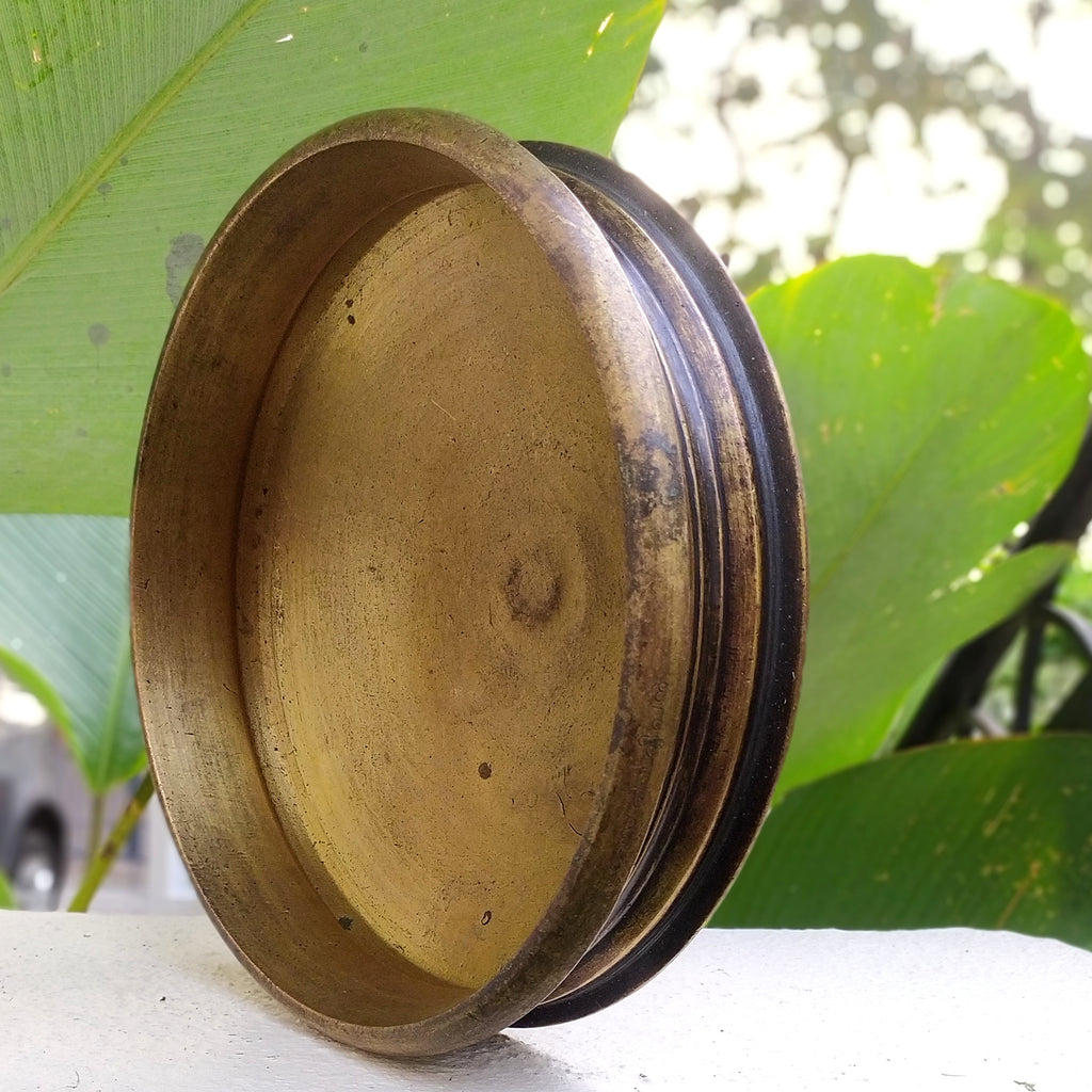 Vintage Traditional Brass Urli From Kerala. Diameter 30 cm x Height 10.5 cm