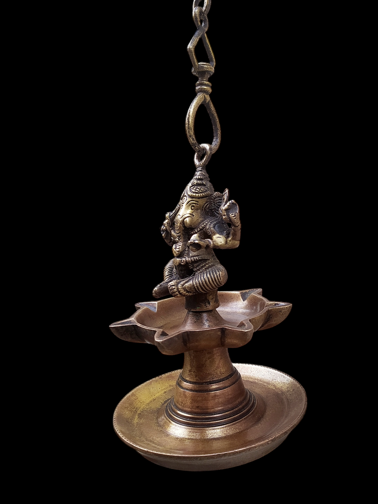 Divine Ganesha Vilakku - Vintage Brass Oil Lamp From South India. Length 76 cm x Diameter 13 cm