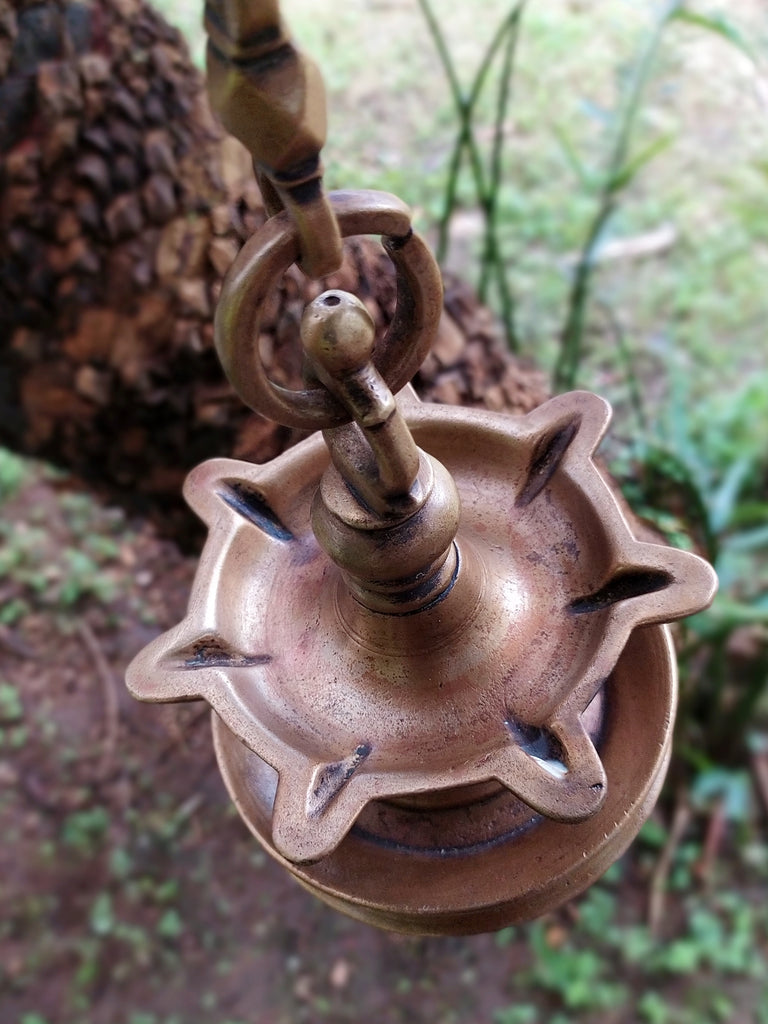 Thooku Vilakku - Heritage Brass Oil Lamp From South India. Length 60 cm x Diameter 11.5 cm