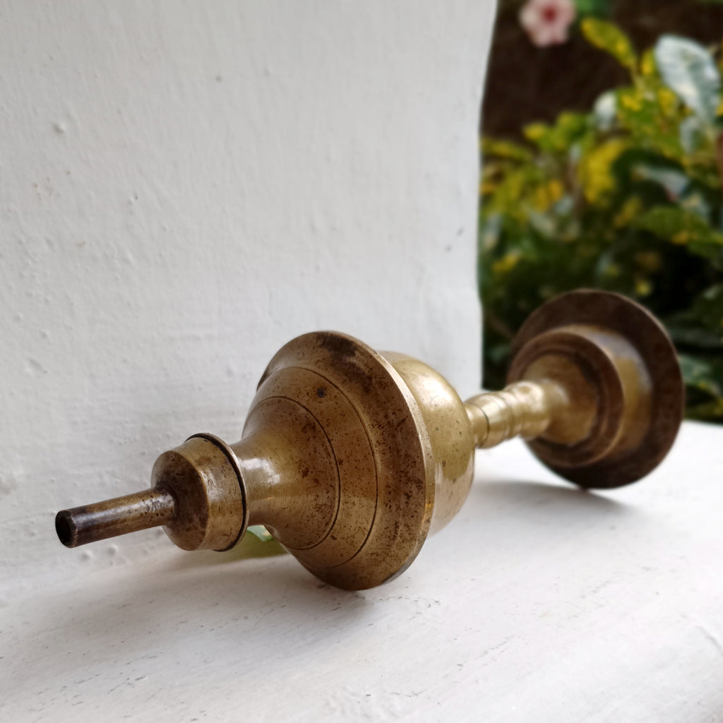 Vintage Brass Oil & Wick Lamp. Height 20 cm x Diameter 7 cm