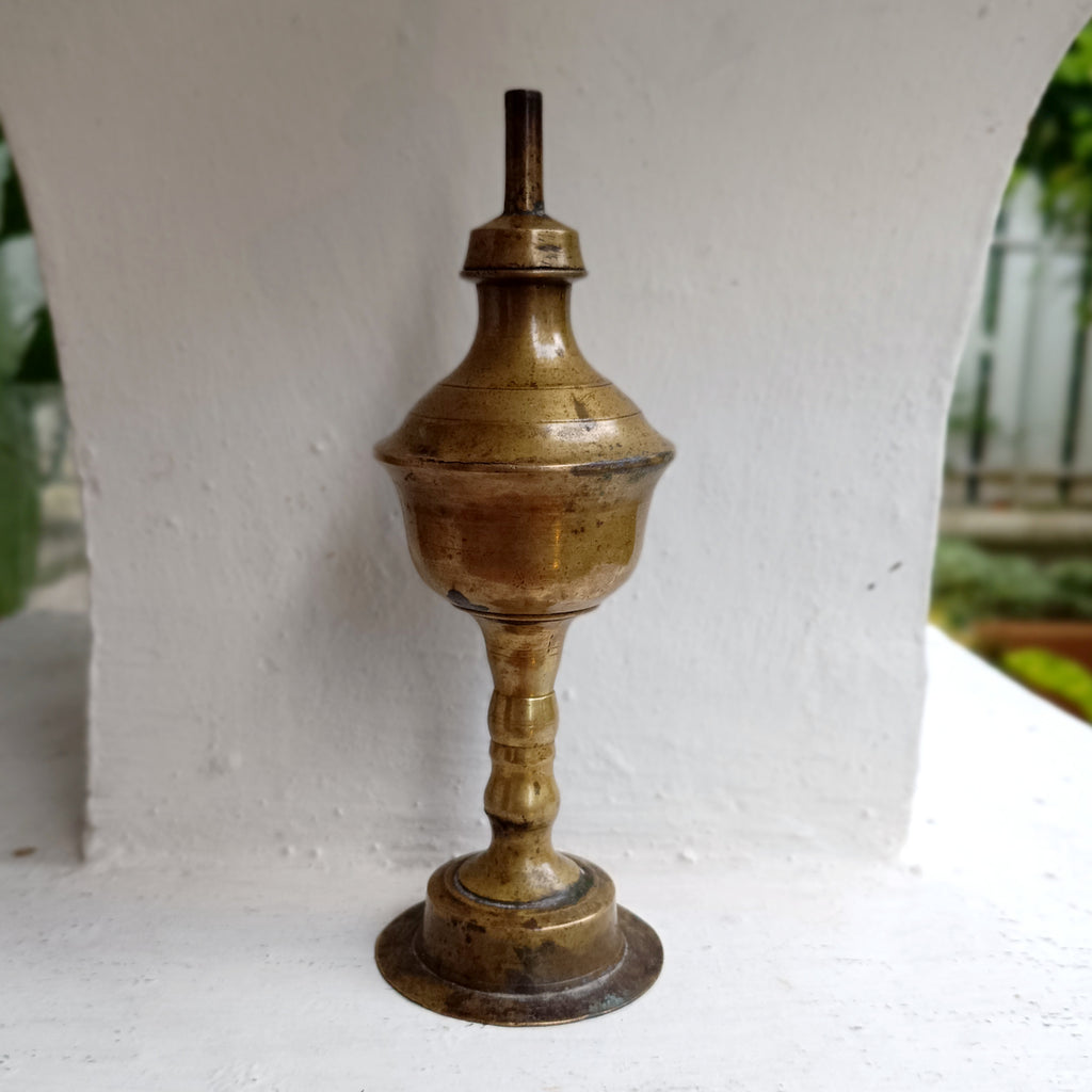 Vintage Brass Oil & Wick Lamp. Height 20 cm x Diameter 7 cm
