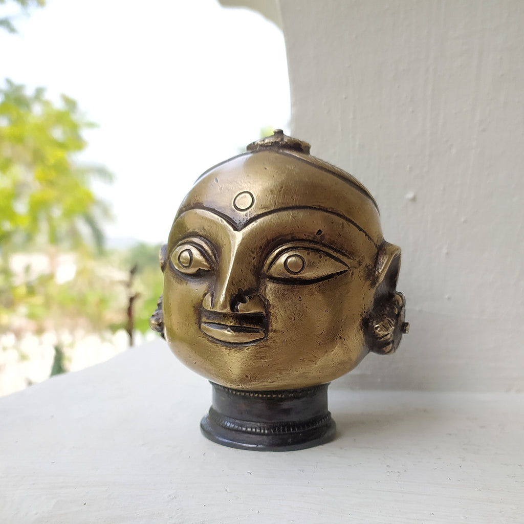 Vintage Brass Bust of Gangaur Gauri - Goddess of Fertility, Love & Devotion . H 11 cm x W 11 cm