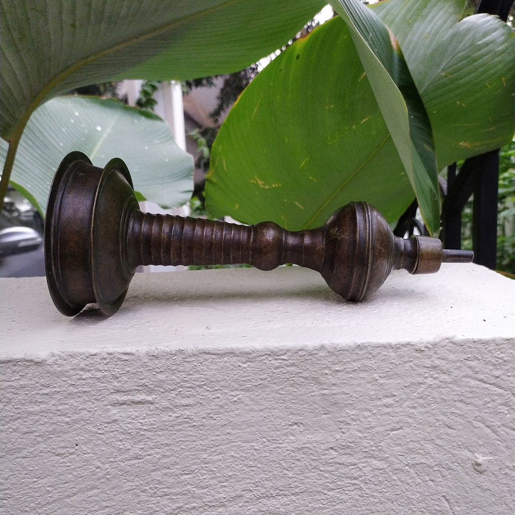 Vintage Brass Oil & Wick Lamp. Height 28 cm x Diameter 11.5 cm