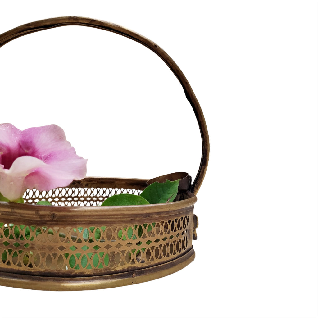 Poola Sajja - Vintage Brass Flower Basket - L 23 cm x W 21 cm x Ht 23 cm