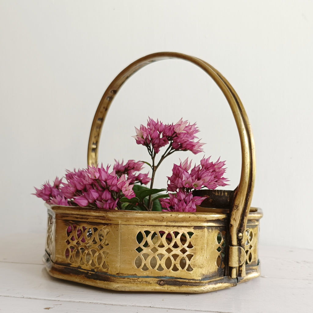 Poola Sajja - Traditional Vintage Brass Flower Basket - Length 22 cm x W 22 cm x Ht 22 cm