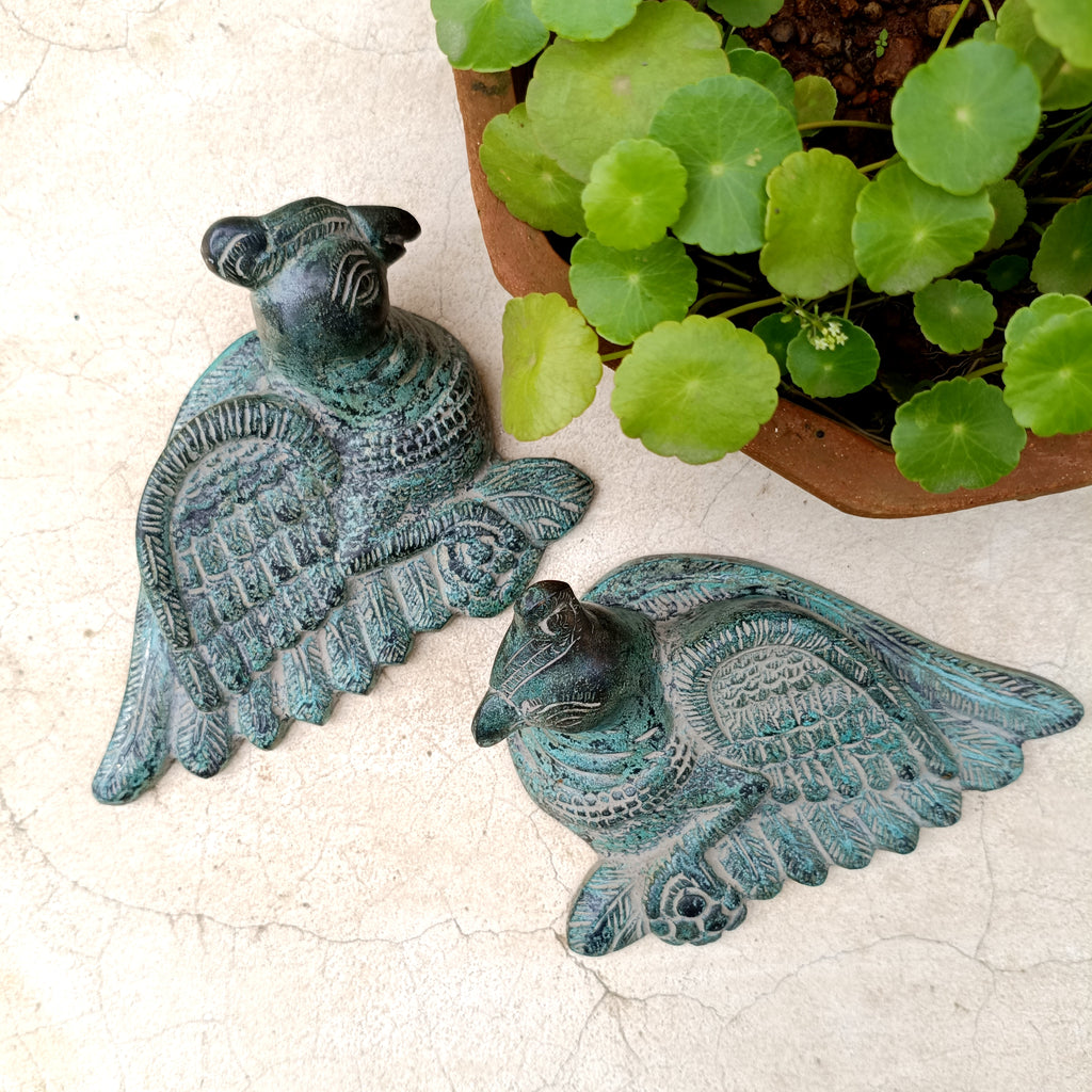 Enchanting Pair of Handcrafted Brass Parrots. Length 16 cm x Height 13 x Depth 5 cm