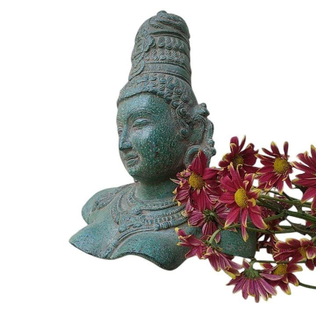 Magnificent Brass Bust Of Parvati - Indian Goddess of Fertility, Love & Devotion. Height 31 cm x Width 24 cm