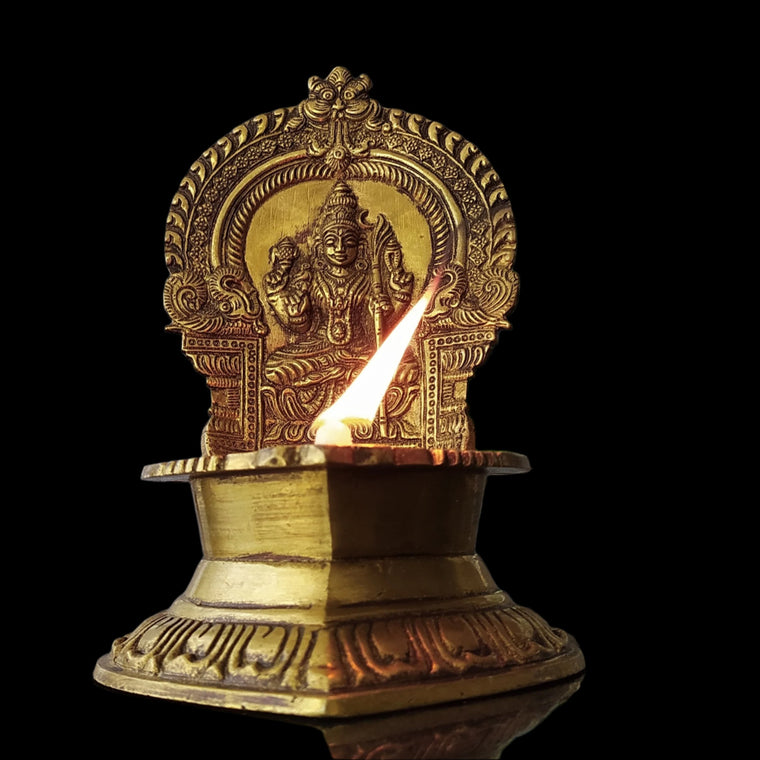 Divine Lakshmi Vilakku - Traditional Brass Oil Lamp From South India. Ht 21 cm x W 13.5 cm x L 15.5 cm