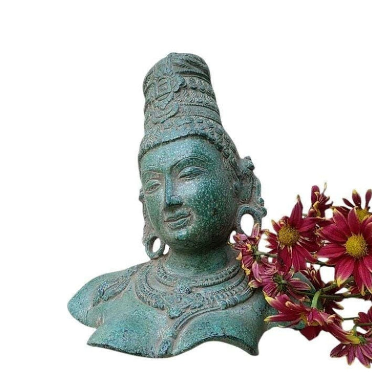 Magnificent Brass Bust Of Parvati - Indian Goddess of Fertility, Love & Devotion. Height 31 cm x Width 24 cm