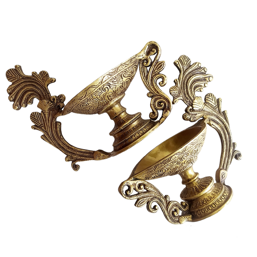 Ornate Pair of Brass Oil Vilakkus | Diyas. Length 21 cm x Height 18 cm x Width 10 cm