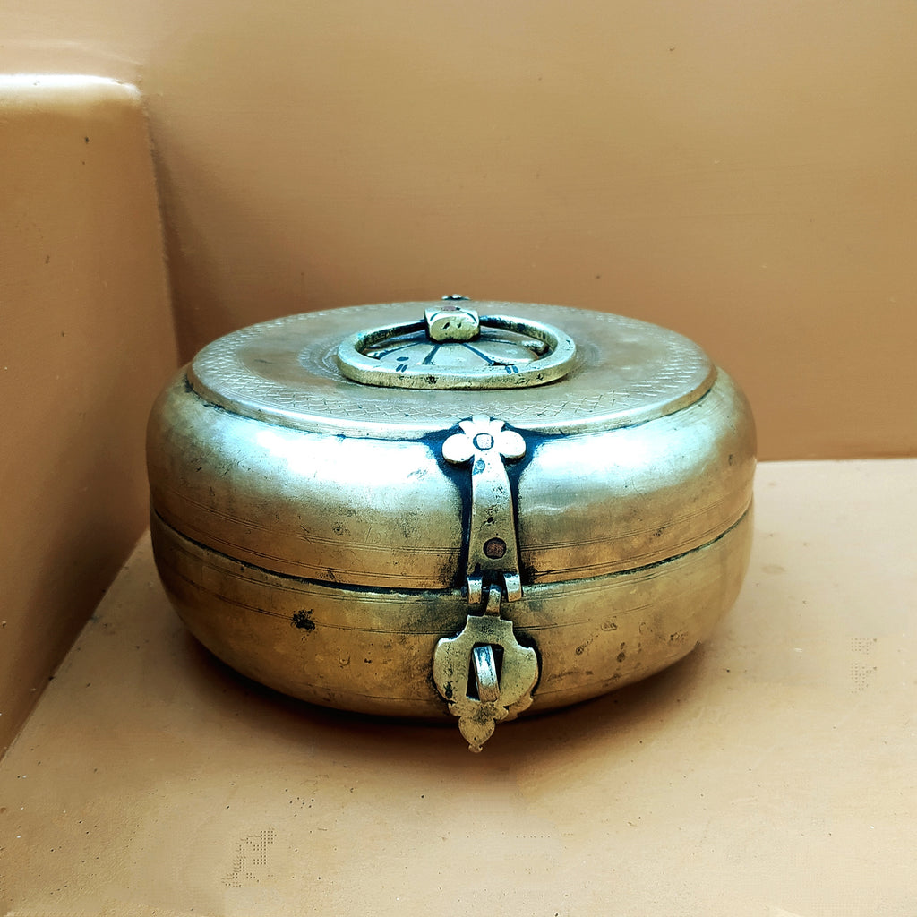 Traditional Brass Chappati Dabba | Bread Box From Northern India - Diameter 22 cm x Ht 11 cms