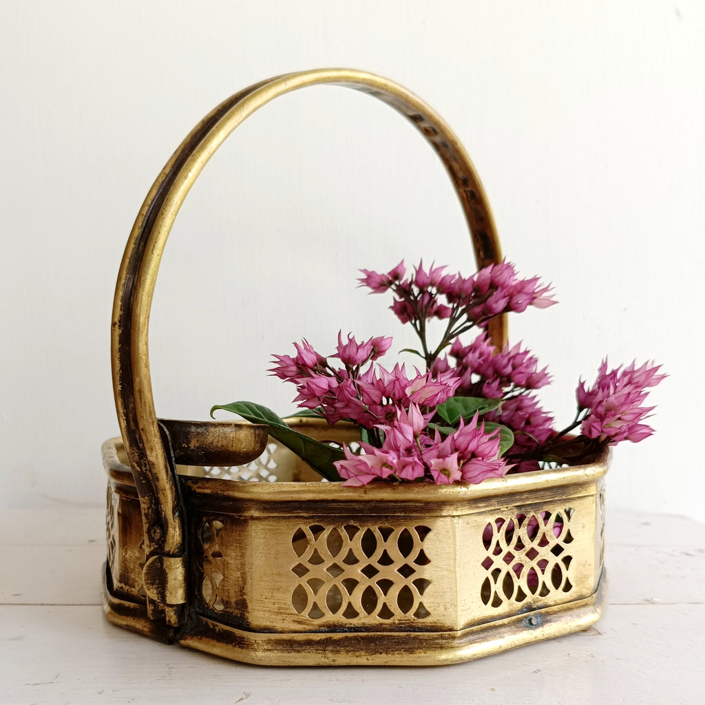 Poola Sajja - Traditional Vintage Brass Flower Basket - Length 22 cm x W 22 cm x Ht 22 cm