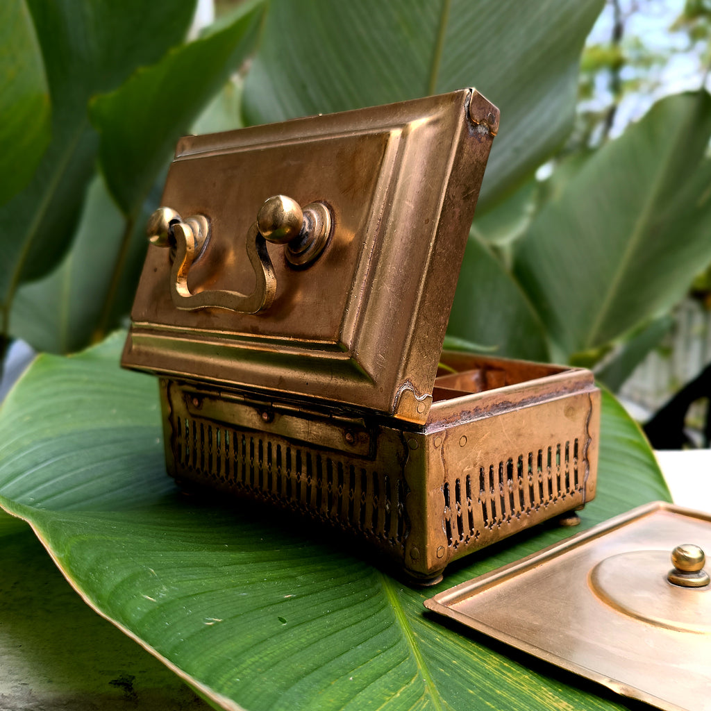 Traditional Brass Paan Dan | Betel Nut Box With 7 Compartments. Length 17 cm