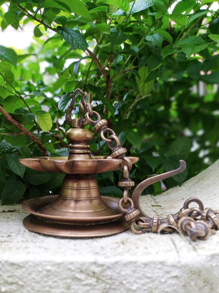 Thooku Vilakku - Heritage Brass Oil Lamp From South India. Length 62 cm x Diameter 13.5 cm