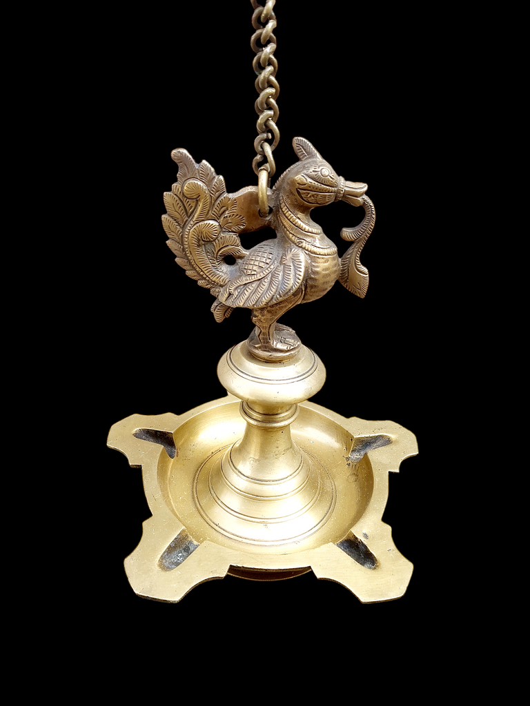 Majestic Brass Oil & Wick Lamp With The Mythical Hamsa - Length 76 cm