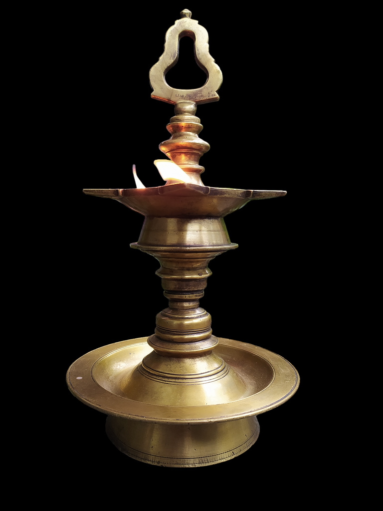 Traditional Kerala Brass Oil Lamp. Height 32 cm x Diameter 18 cm