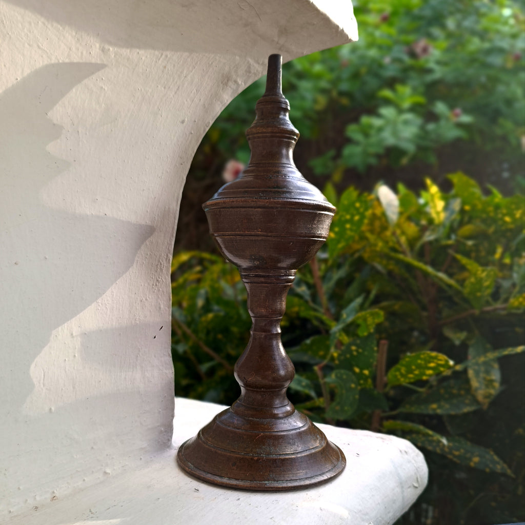 Traditional Brass Oil & Wick Lamp. Height 27 cm x Diameter 11 cm