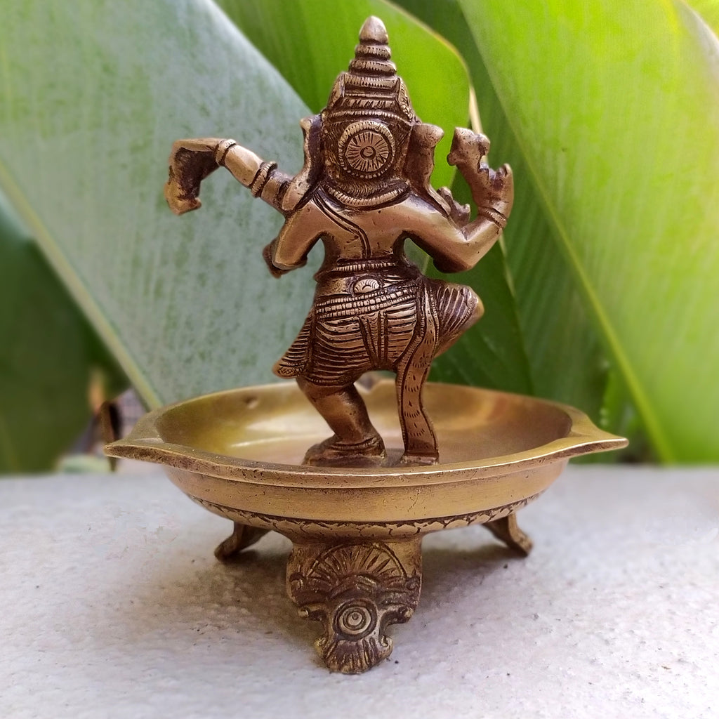 Majestic Brass Oil Lamp With Dancing Ganesha - Height 17 cm x Diameter 13 cm