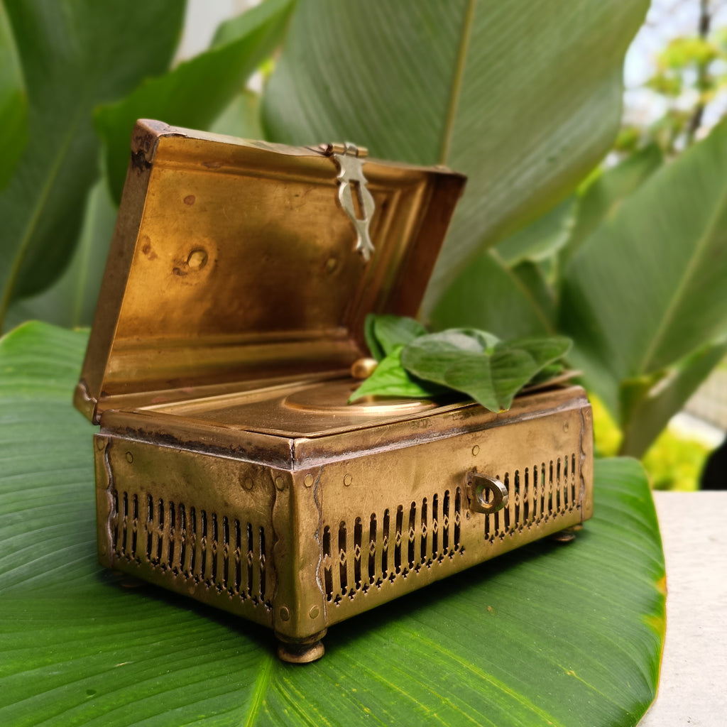 Traditional Brass Paan Dan | Betel Nut Box With 7 Compartments. Length 17 cm