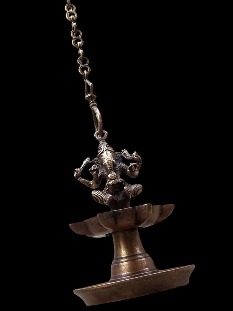 Divine Ganesha Vilakku - Vintage Brass Oil Lamp From South India. Length 76 cm x Diameter 13 cm