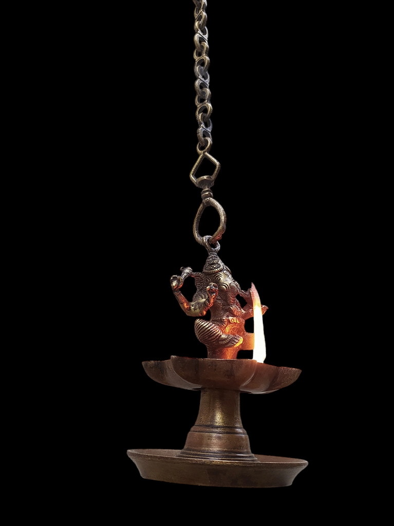 Divine Ganesha Vilakku - Vintage Brass Oil Lamp From South India. Length 76 cm x Diameter 13 cm