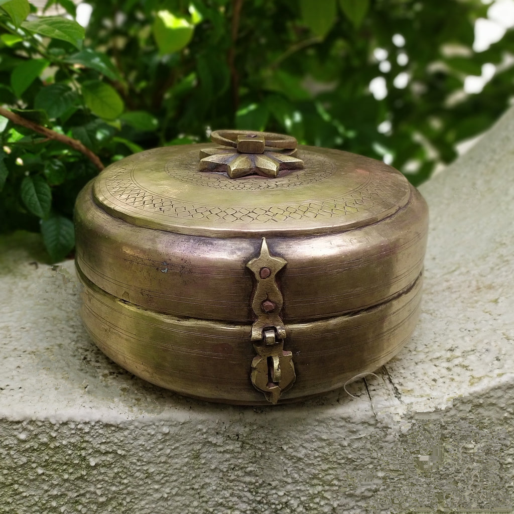 Traditional Brass Chappati Dabba | Bread Box From Northern India - Dia 22 cm x Ht 10 cms