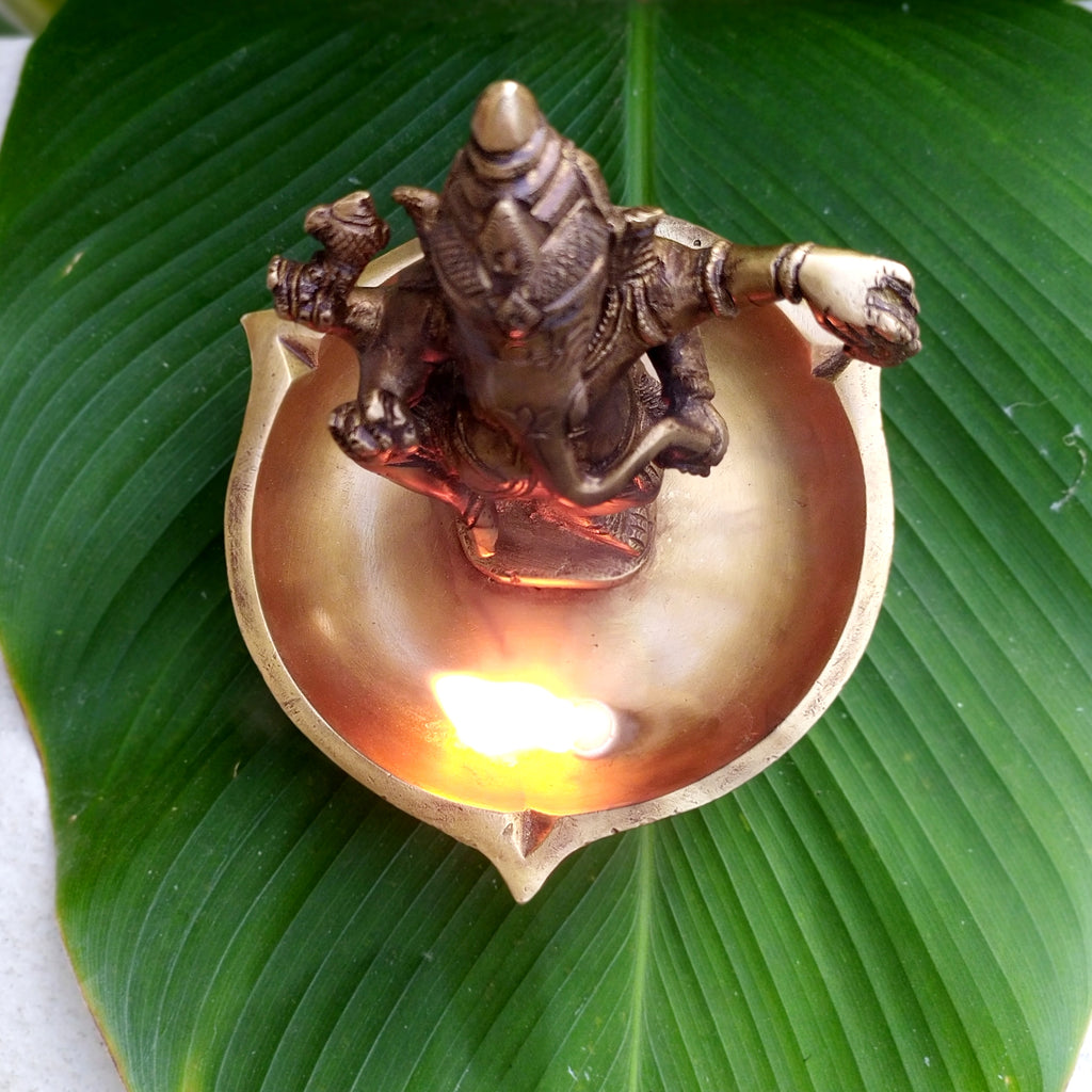 Majestic Brass Oil Lamp With Dancing Ganesha - Height 17 cm x Diameter 13 cm