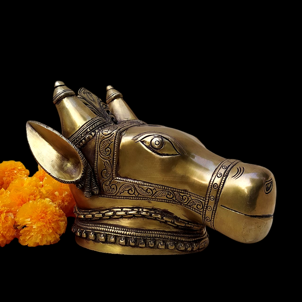 Majestic Handcrafted Brass Nandi Bull - Vahan Of Lord Shiva. Height 27 cm x Width 17 cm x Depth 19 cm