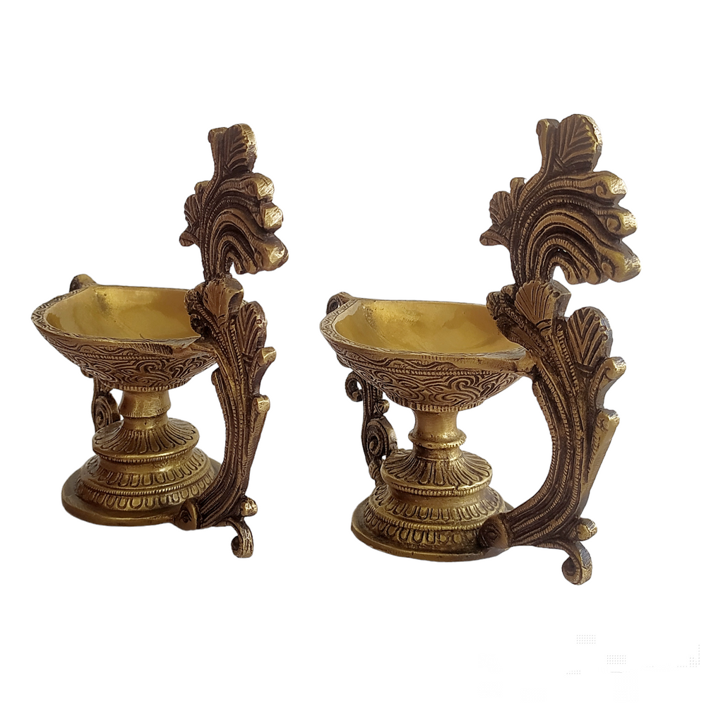 Ornate Pair of Brass Oil Vilakkus | Diyas. Length 21 cm x Height 18 cm x Width 10 cm