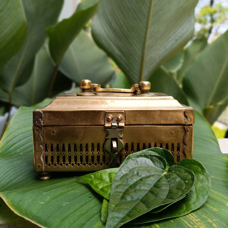 Traditional Brass Paan Dan | Betel Nut Box With 7 Compartments. Length 17 cm
