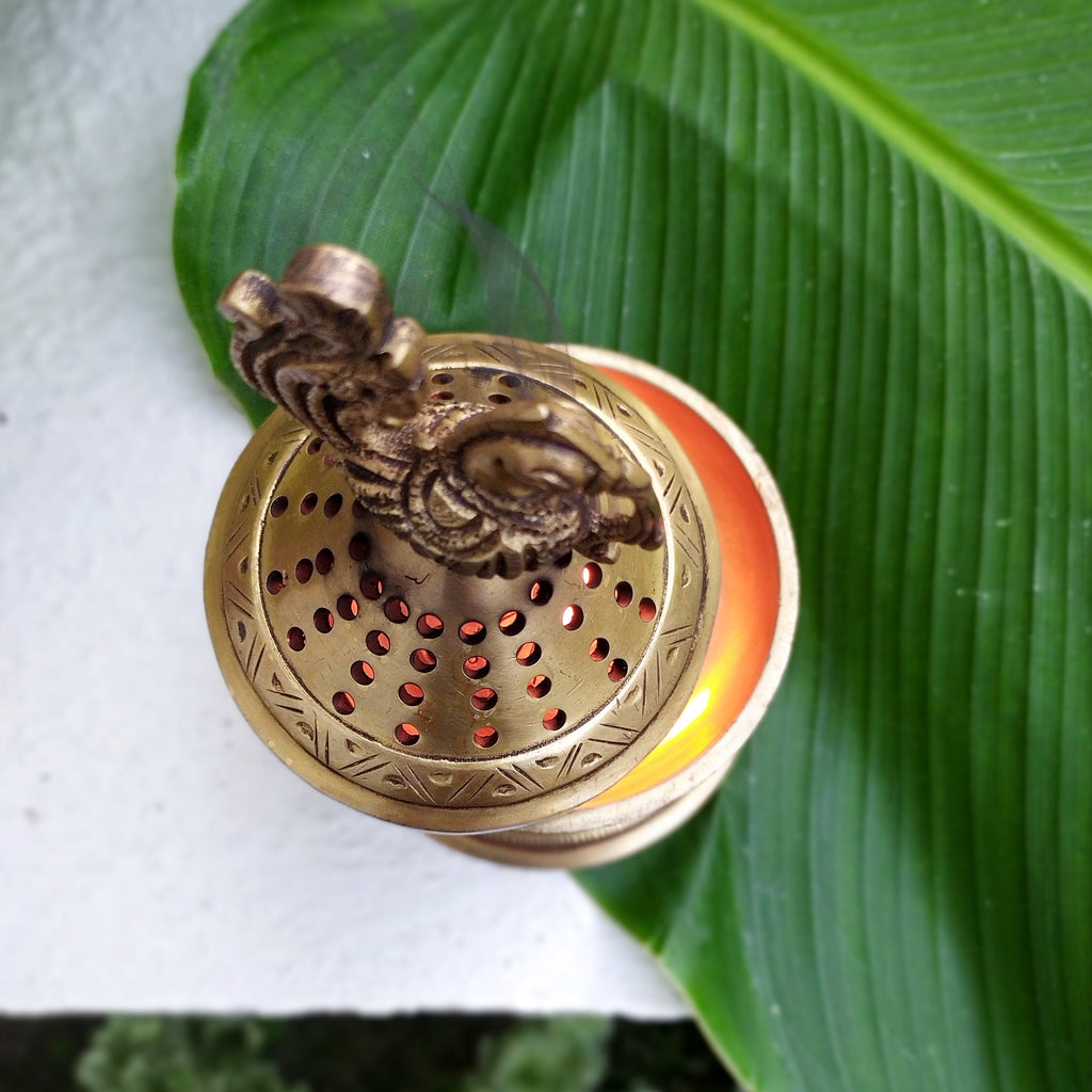 Exquisite Incense| Dhoop Burner With Hamsa & Lotus Design. Height 17 cm x Diameter 10 cm