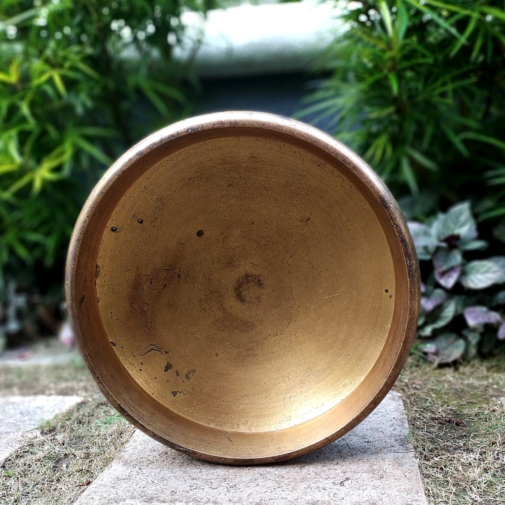 Vintage Traditional Brass Urli From Kerala. Diameter 30 cm x Height 10.5 cm