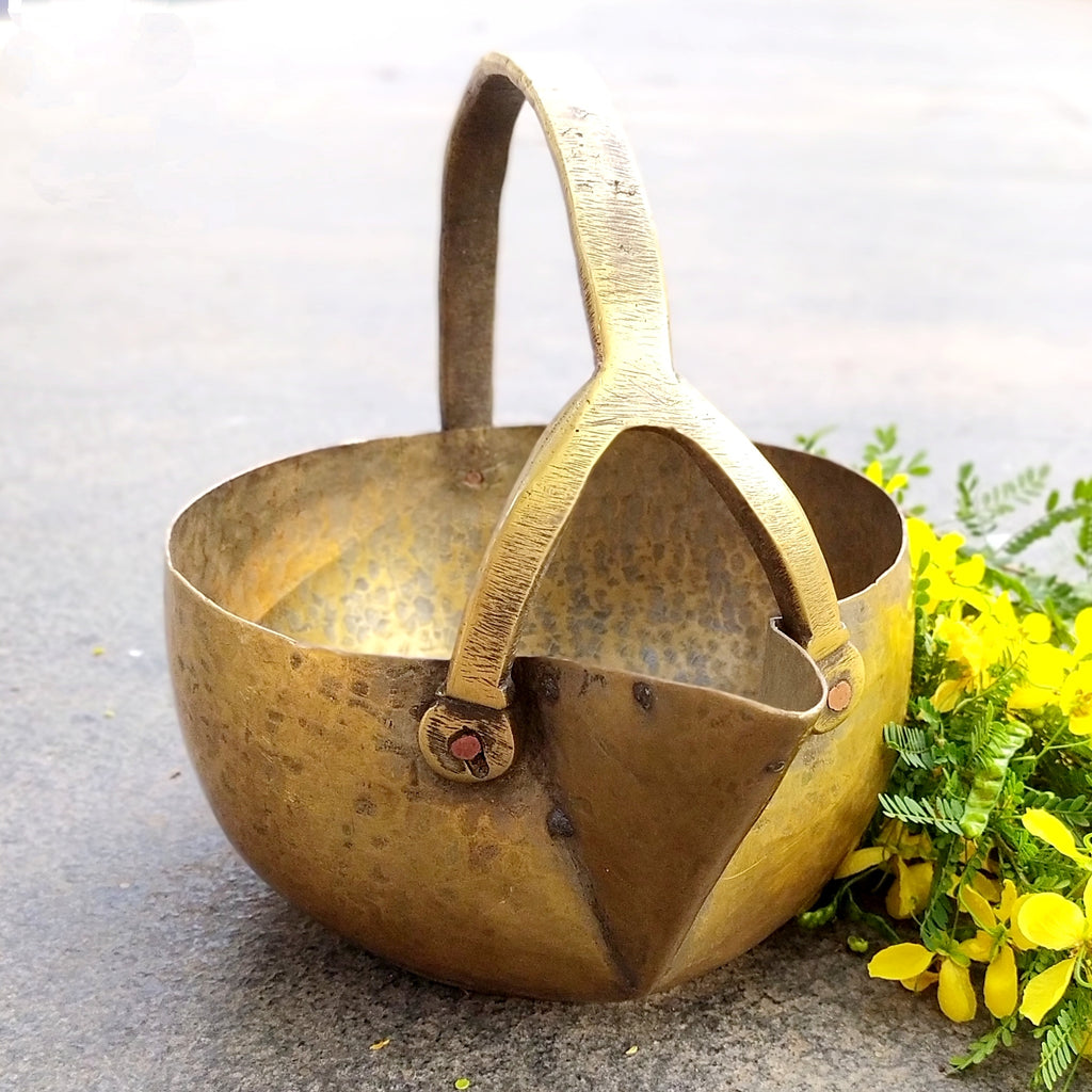 Vintage Brass Food Serving Vessel From South India. Length 27 cm  x Height 24 cm x Diameter 20 cm