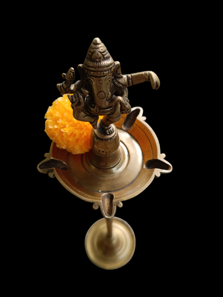 Divine Brass Oil Lamp With Ganesha - God Of Wisdom. Height 68 cm x Diameter 16 cm