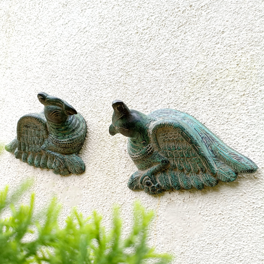Enchanting Pair of Handcrafted Brass Parrots. Length 16 cm x Height 13 x Depth 5 cm