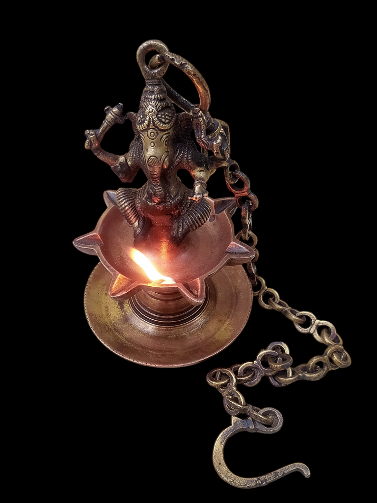 Divine Ganesha Vilakku - Vintage Brass Oil Lamp From South India. Length 76 cm x Diameter 13 cm