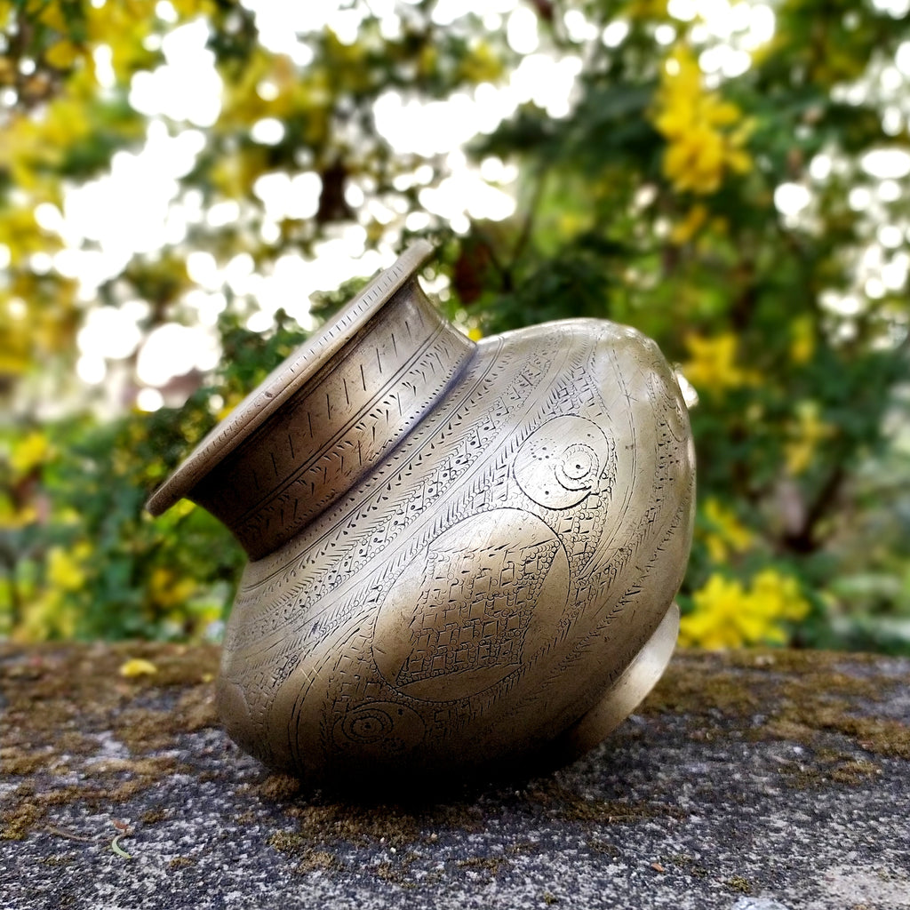 Vintage Brass Lota, Drinking Water Vessel Engraved With Floral Motifs. Height 12 cm x Diameter 9 cm