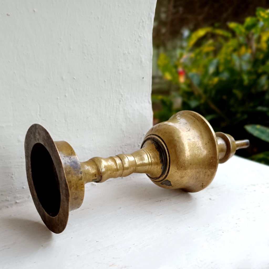 Vintage Brass Oil & Wick Lamp. Height 20 cm x Diameter 7 cm